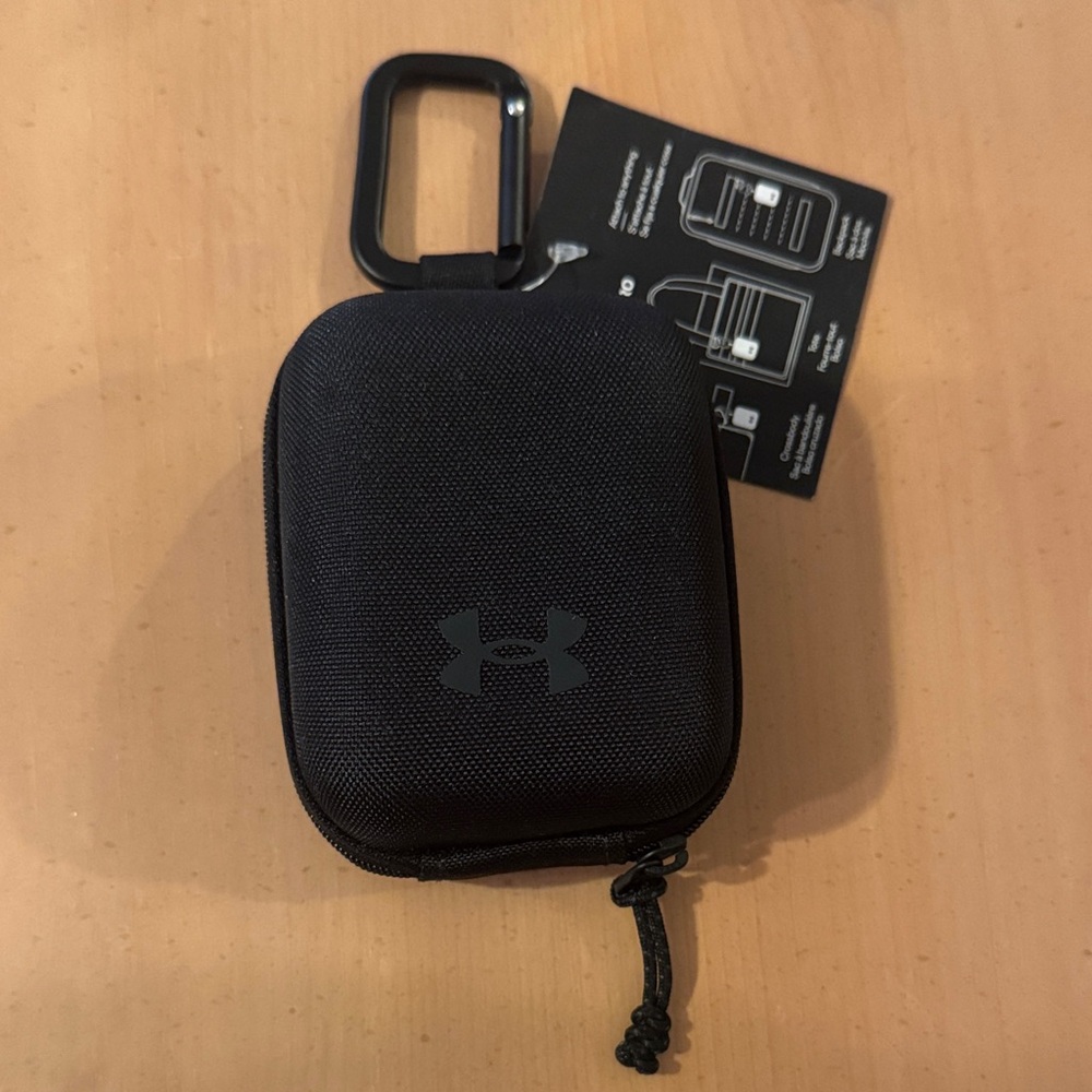 NWT Under Armour Black Protective Micro Case with Carabiner Clip